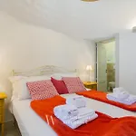 Wanderlust Experience Pupineto צ'יסטרנינו